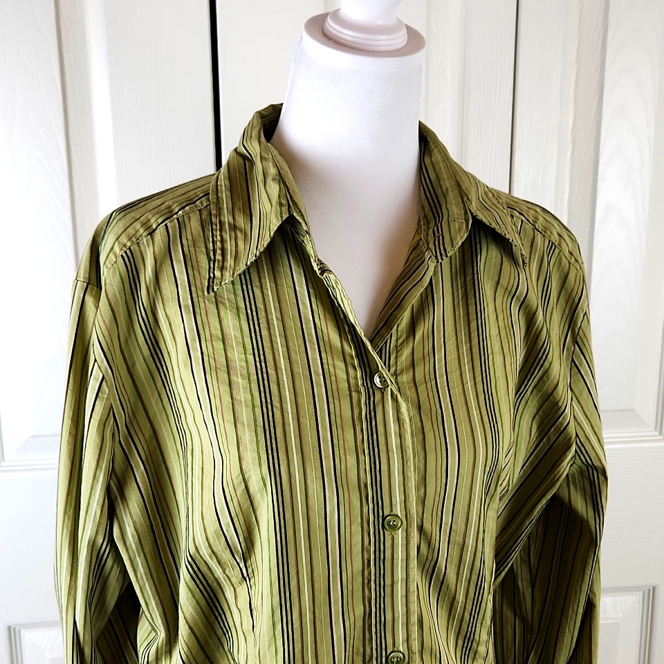 Beautiful New York & Company Xl Striped Blouse With French Cuffs For Cufflinks!
